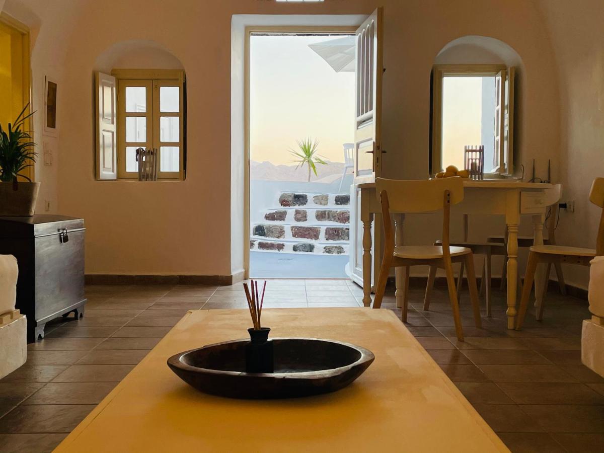 Blue Sky Cave House Villa Oia  Exterior photo