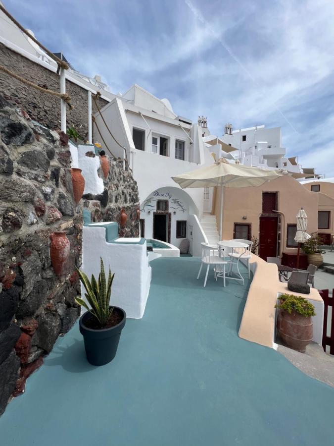 Blue Sky Cave House Villa Oia  Exterior photo