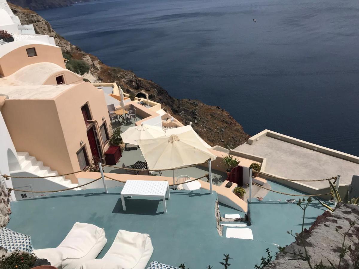 Blue Sky Cave House Villa Oia  Exterior photo